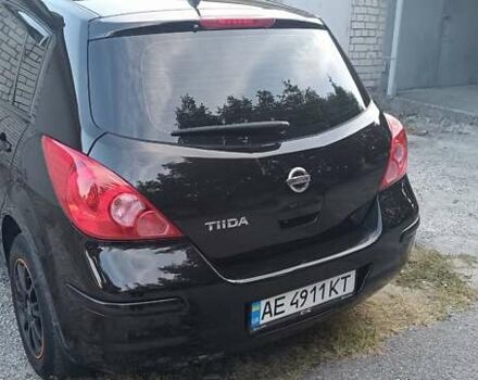Черный Ниссан Тиида, объемом двигателя 1.6 л и пробегом 190 тыс. км за 6200 $, фото 9 на Automoto.ua