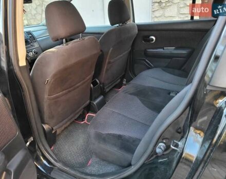 Черный Ниссан Тиида, объемом двигателя 1.6 л и пробегом 99 тыс. км за 7500 $, фото 12 на Automoto.ua