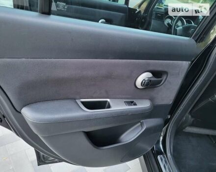 Черный Ниссан Тиида, объемом двигателя 1.5 л и пробегом 95 тыс. км за 8350 $, фото 15 на Automoto.ua