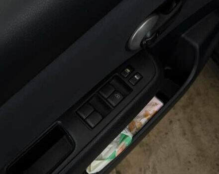 Чорний Ніссан Тііда, об'ємом двигуна 1.5 л та пробігом 94 тис. км за 7000 $, фото 15 на Automoto.ua