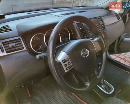 Черный Ниссан Тиида, объемом двигателя 1.6 л и пробегом 99 тыс. км за 7500 $, фото 7 на Automoto.ua