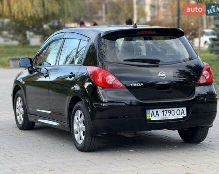 Черный Ниссан Тиида, объемом двигателя 1.6 л и пробегом 60 тыс. км за 9999 $, фото 9 на Automoto.ua