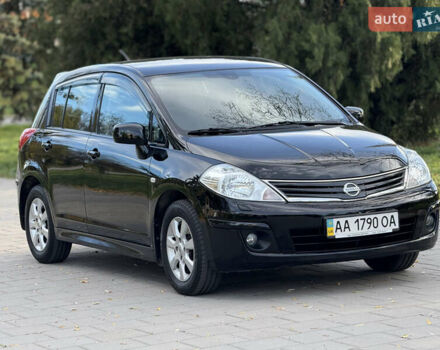 Черный Ниссан Тиида, объемом двигателя 1.6 л и пробегом 60 тыс. км за 9999 $, фото 5 на Automoto.ua