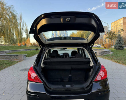 Черный Ниссан Тиида, объемом двигателя 1.6 л и пробегом 60 тыс. км за 9999 $, фото 87 на Automoto.ua