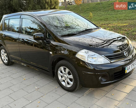 Черный Ниссан Тиида, объемом двигателя 1.6 л и пробегом 60 тыс. км за 9999 $, фото 40 на Automoto.ua