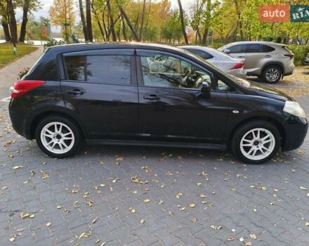Чорний Ніссан Тііда, об'ємом двигуна 1.5 л та пробігом 84 тис. км за 8800 $, фото 2 на Automoto.ua