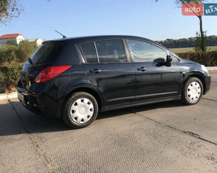 Черный Ниссан Тиида, объемом двигателя 1.6 л и пробегом 257 тыс. км за 5600 $, фото 10 на Automoto.ua