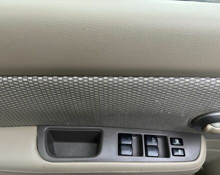 Черный Ниссан Тиида, объемом двигателя 1.6 л и пробегом 304 тыс. км за 4700 $, фото 12 на Automoto.ua