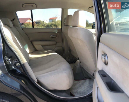 Черный Ниссан Тиида, объемом двигателя 1.6 л и пробегом 257 тыс. км за 5600 $, фото 16 на Automoto.ua