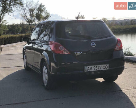 Черный Ниссан Тиида, объемом двигателя 1.6 л и пробегом 257 тыс. км за 5600 $, фото 7 на Automoto.ua
