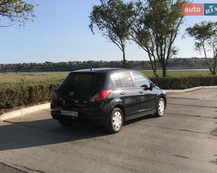 Черный Ниссан Тиида, объемом двигателя 1.6 л и пробегом 257 тыс. км за 5600 $, фото 3 на Automoto.ua