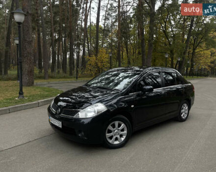 Черный Ниссан Тиида, объемом двигателя 1.6 л и пробегом 188 тыс. км за 5850 $, фото 3 на Automoto.ua