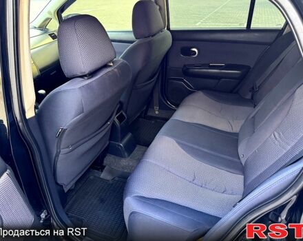 Черный Ниссан Тиида, объемом двигателя 1.6 л и пробегом 137 тыс. км за 5700 $, фото 8 на Automoto.ua