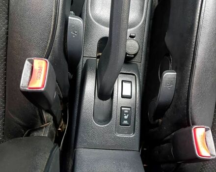 Черный Ниссан Тиида, объемом двигателя 1.8 л и пробегом 110 тыс. км за 5600 $, фото 9 на Automoto.ua