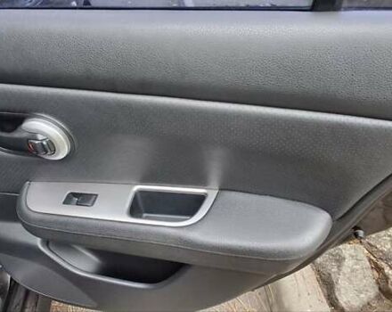 Чорний Ніссан Тііда, об'ємом двигуна 1.8 л та пробігом 112 тис. км за 6500 $, фото 4 на Automoto.ua