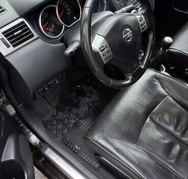 Чорний Ніссан Тііда, об'ємом двигуна 1.8 л та пробігом 112 тис. км за 6500 $, фото 15 на Automoto.ua