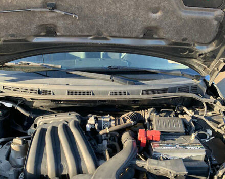 Черный Ниссан Тиида, объемом двигателя 1.5 л и пробегом 119 тыс. км за 7600 $, фото 19 на Automoto.ua