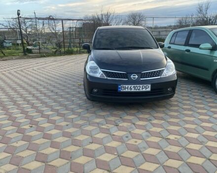 Черный Ниссан Тиида, объемом двигателя 1.6 л и пробегом 282 тыс. км за 5500 $, фото 2 на Automoto.ua