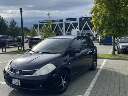 Черный Ниссан Тиида, объемом двигателя 1.6 л и пробегом 168 тыс. км за 5600 $, фото 1 на Automoto.ua