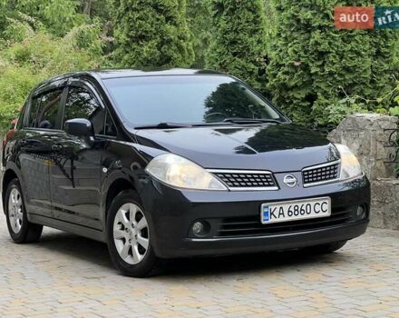 Черный Ниссан Тиида, объемом двигателя 1.6 л и пробегом 84 тыс. км за 7200 $, фото 1 на Automoto.ua
