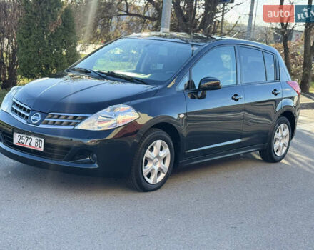 Черный Ниссан Тиида, объемом двигателя 1.5 л и пробегом 30 тыс. км за 7800 $, фото 1 на Automoto.ua