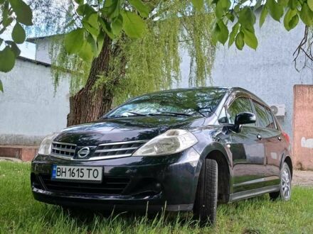 Ниссан Тиида 2010 в Сарате на Automoto.ua Черный Ниссан Тиида, объемом двигателя 1.5 л и пробегом 96 тыс. км за 6900 $, фото 1 на Automoto.ua