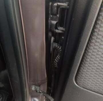 Коричневый Ниссан Тиида, объемом двигателя 1.6 л и пробегом 162 тыс. км за 6300 $, фото 21 на Automoto.ua