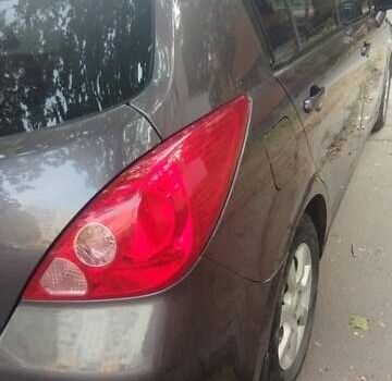 Коричневый Ниссан Тиида, объемом двигателя 1.6 л и пробегом 162 тыс. км за 6300 $, фото 12 на Automoto.ua