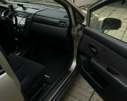 Коричневый Ниссан Тиида, объемом двигателя 1.5 л и пробегом 75 тыс. км за 3400 $, фото 10 на Automoto.ua