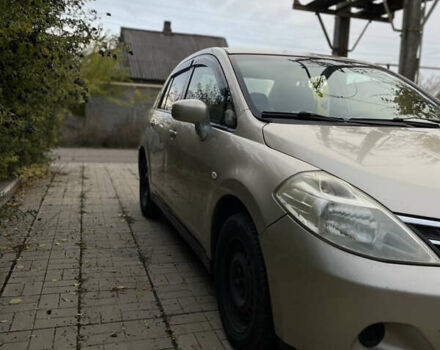 Коричневый Ниссан Тиида, объемом двигателя 1.5 л и пробегом 75 тыс. км за 3400 $, фото 1 на Automoto.ua