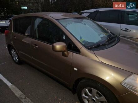 Коричневый Ниссан Тиида, объемом двигателя 1.6 л и пробегом 184 тыс. км за 6900 $, фото 1 на Automoto.ua