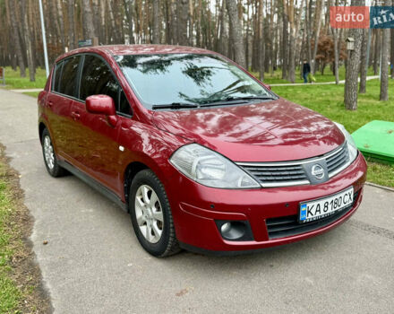 Красный Ниссан Тиида, объемом двигателя 1.6 л и пробегом 100 тыс. км за 6500 $, фото 2 на Automoto.ua