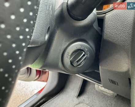 Красный Ниссан Тиида, объемом двигателя 1.6 л и пробегом 100 тыс. км за 6500 $, фото 48 на Automoto.ua