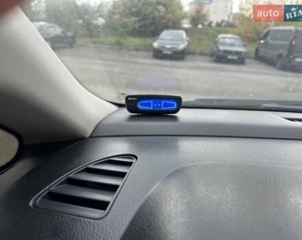 Красный Ниссан Тиида, объемом двигателя 1.6 л и пробегом 100 тыс. км за 6500 $, фото 13 на Automoto.ua