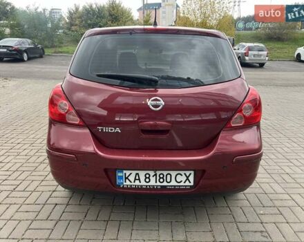 Красный Ниссан Тиида, объемом двигателя 1.6 л и пробегом 100 тыс. км за 6500 $, фото 4 на Automoto.ua