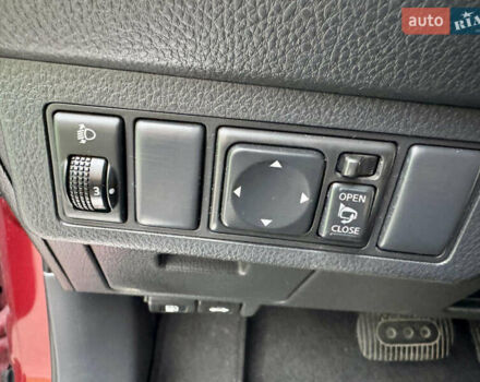 Красный Ниссан Тиида, объемом двигателя 1.6 л и пробегом 100 тыс. км за 6500 $, фото 35 на Automoto.ua