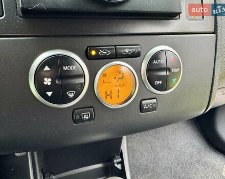 Красный Ниссан Тиида, объемом двигателя 1.6 л и пробегом 100 тыс. км за 6500 $, фото 34 на Automoto.ua