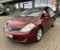 Красный Ниссан Тиида, объемом двигателя 1.6 л и пробегом 100 тыс. км за 6500 $, фото 1 на Automoto.ua