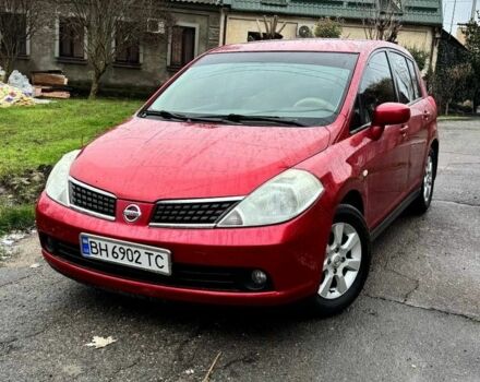 Красный Ниссан Тиида, объемом двигателя 1.6 л и пробегом 160 тыс. км за 6600 $, фото 1 на Automoto.ua