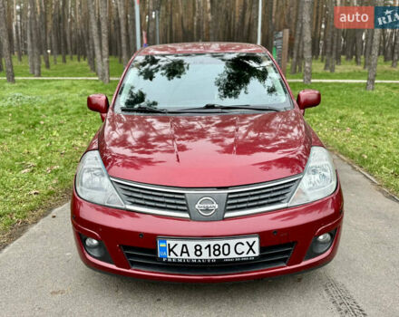Красный Ниссан Тиида, объемом двигателя 1.6 л и пробегом 100 тыс. км за 6500 $, фото 3 на Automoto.ua
