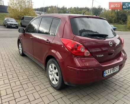 Красный Ниссан Тиида, объемом двигателя 1.6 л и пробегом 100 тыс. км за 6500 $, фото 5 на Automoto.ua