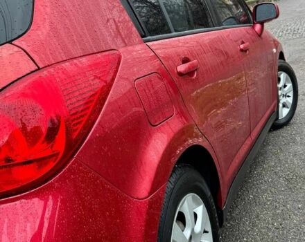 Красный Ниссан Тиида, объемом двигателя 1.6 л и пробегом 160 тыс. км за 6600 $, фото 7 на Automoto.ua