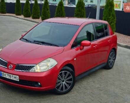 Красный Ниссан Тиида, объемом двигателя 1.6 л и пробегом 149 тыс. км за 5700 $, фото 2 на Automoto.ua