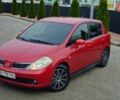 Красный Ниссан Тиида, объемом двигателя 1.6 л и пробегом 149 тыс. км за 5700 $, фото 2 на Automoto.ua