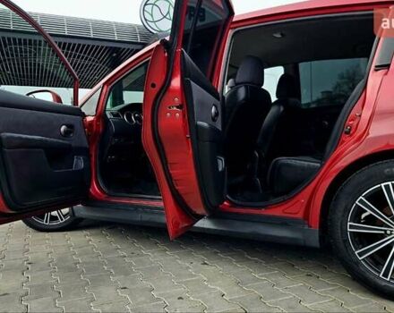 Красный Ниссан Тиида, объемом двигателя 1.6 л и пробегом 149 тыс. км за 5700 $, фото 7 на Automoto.ua