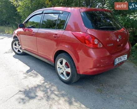 Красный Ниссан Тиида, объемом двигателя 1.6 л и пробегом 179 тыс. км за 6000 $, фото 11 на Automoto.ua