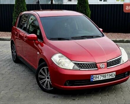 Красный Ниссан Тиида, объемом двигателя 1.6 л и пробегом 149 тыс. км за 5700 $, фото 5 на Automoto.ua