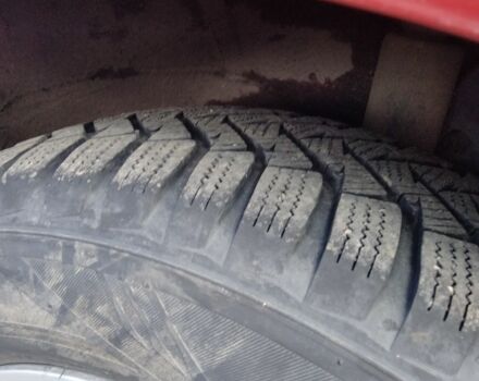 Красный Ниссан Тиида, объемом двигателя 1.6 л и пробегом 170 тыс. км за 5600 $, фото 5 на Automoto.ua