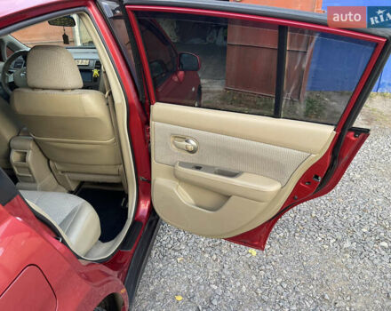 Червоний Ніссан Тііда, об'ємом двигуна 1.6 л та пробігом 147 тис. км за 5000 $, фото 11 на Automoto.ua