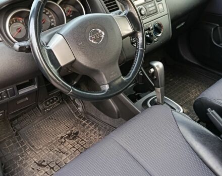 Червоний Ніссан Тііда, об'ємом двигуна 1.6 л та пробігом 213 тис. км за 6000 $, фото 5 на Automoto.ua